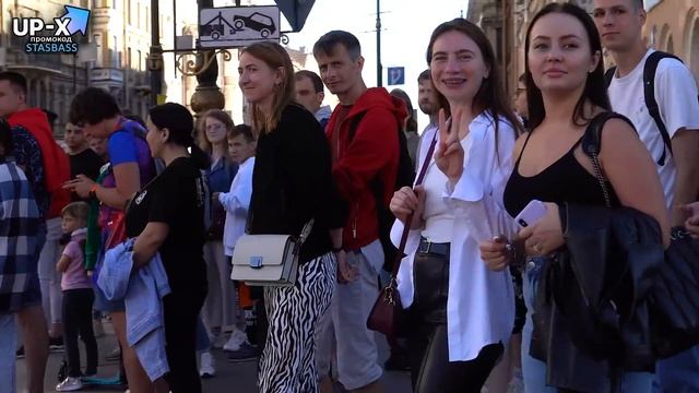 АВТОЗВУК ПО ГОРОДУ НА ГРОМКОЙ МАШИНЕ ПОДПИСЧИКА!! РЕАКЦИИ ЛЮДЕЙ. ОБЗОР ГРОМКОГО ПРОЕКТА! смотреть онлайн