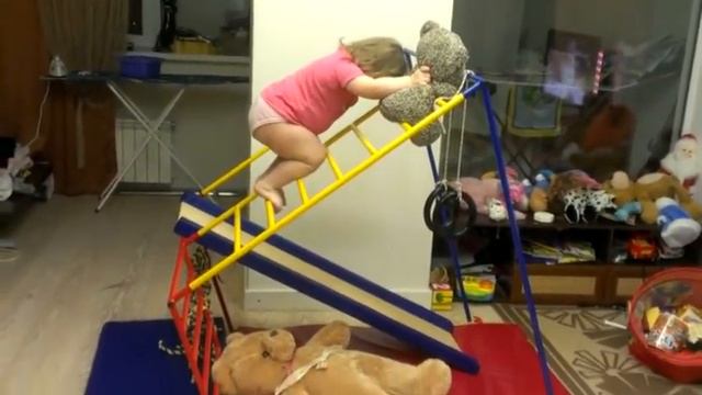 Лиза покоряет новые вершины на Раннем Старте смотреть онлайн