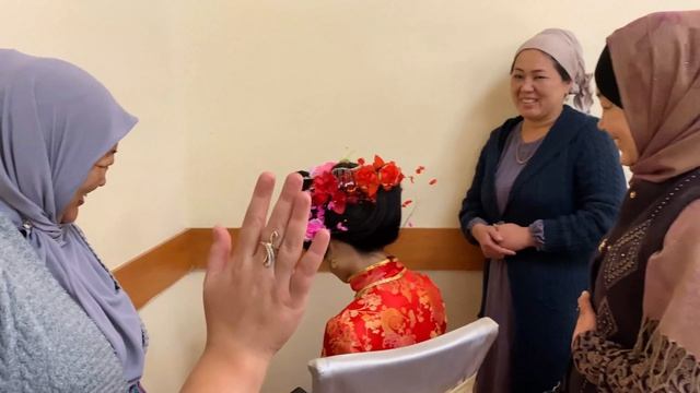 ДУНГАНЕ в Узбекистане !!ФАНТАСТИЧЕСКАЯ СВАДЬБА !! Как женятся по Старо- китайским ОБЫЧАЯМ ! смотреть онлайн