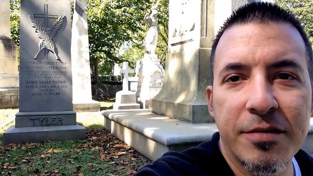 HOLLYWOOD CEMETERY, RICHMOND - Gravesites of Presidents John Tyler and James Monroe смотреть онлайн