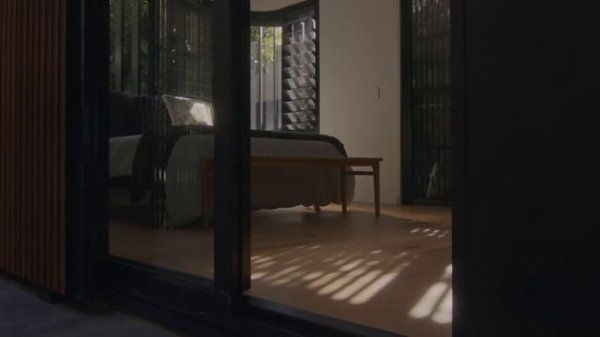 Exploring an Extraordinary Sub-Tropical Modern Architecture Garden Home (House Tour)