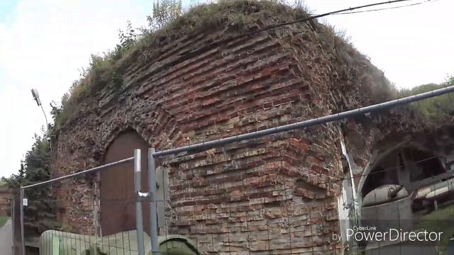 бродим по варшавскому музею военной техники смотреть онлайн