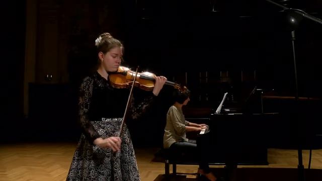 Emilia Szłapa - Johannes Brahms Scherzo in C minor смотреть онлайн