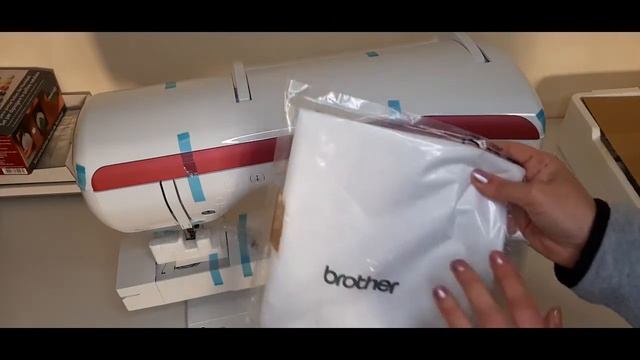 Vi presento l'ultima arrivata, la ricamatrice Brother Innov-is V3 смотреть онлайн