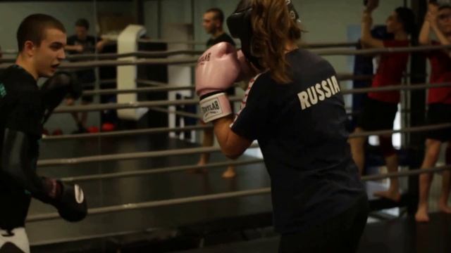 Спаринги RFC парень против девушки