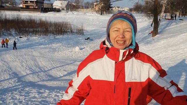 Никогда не поздно: 3 способа катания с горки зимой! смотреть онлайн