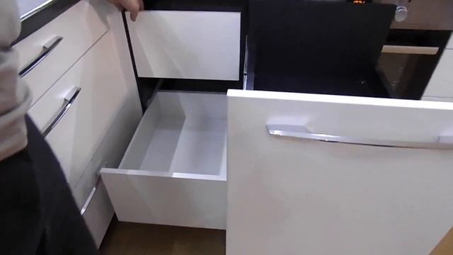 Такого вы ещё не видели! Волшебный уголок для кухни своими руками. 2часть смотреть онлайн