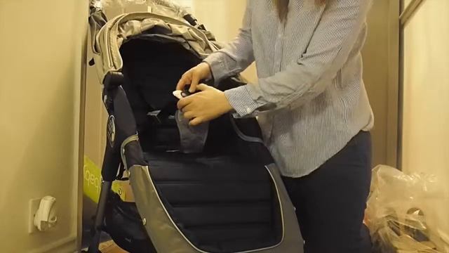 BABY JOGGER CITY MINI UNBOXING | FIRST IMPRESSIONS | BUGGY REVIEW смотреть онлайн