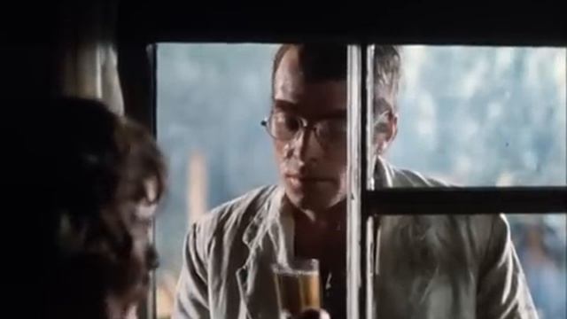 Свой среди чужих, чужой среди своих. Есаул и очкарик смотреть онлайн