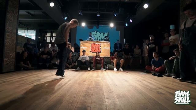 Voroba vs Batman | Footwork 1/8 at #FORMSKILL 2019 смотреть онлайн