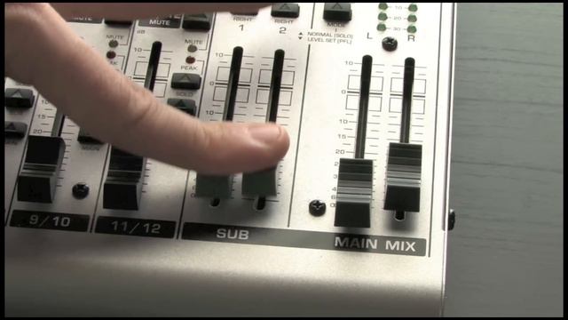 Beheringer Eurorack UB1622FX-Pro: Review