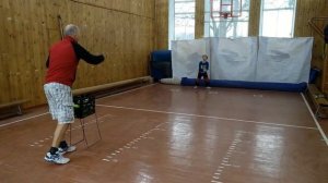 Теннис :) (ч.33).Работа ног в теннисе. Разножка.