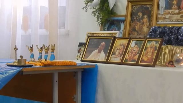 Харе Кришна Махамантра (матаджи Зоя 15.02.14) смотреть онлайн