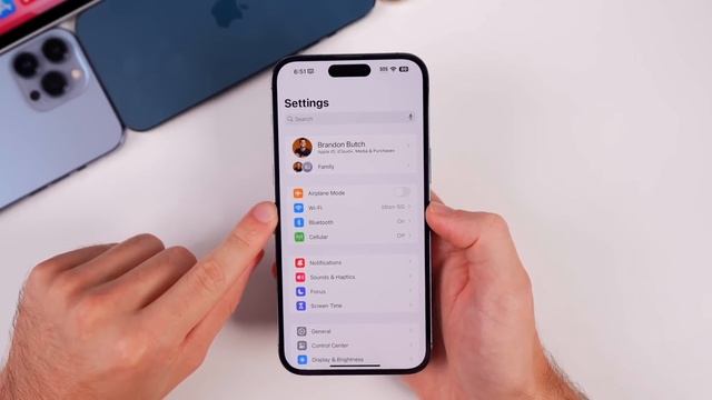 iOS 17 - 35+ Tips to Improve Battery Life! смотреть онлайн