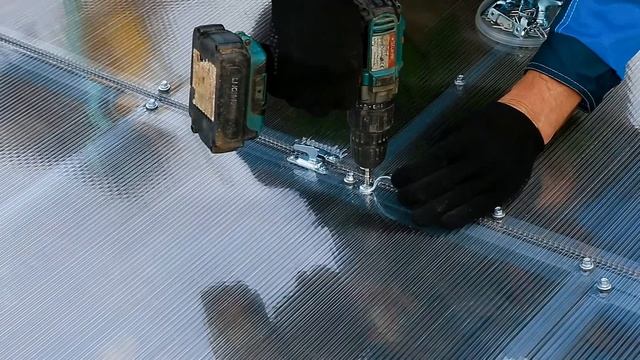 Монтаж теплицы ЭКОНОМ 2Х6 без ПОЛИПЛАСТА