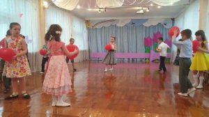 Праздник 8 Марта в подготовительной группе Знайки, с участием Шапокляк и родителей. Дс №227