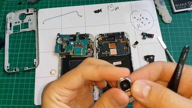 Бюджетная замена разбитого дисплея на Galaxy S4 смотреть онлайн