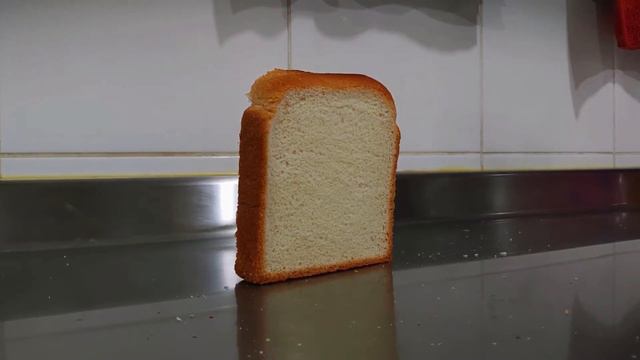 Bread falling but with that one really creepy Lego Star Wars song смотреть онлайн