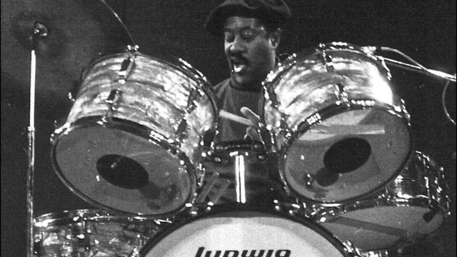 Fred Below on Backing Singers смотреть онлайн