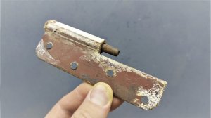 Самая простая самоделка из обычной дверной петли