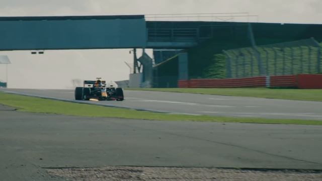 RB16 Is Here To Charge On | As Max Verstappen Launches Our 2020 Car In Race Livery смотреть онлайн