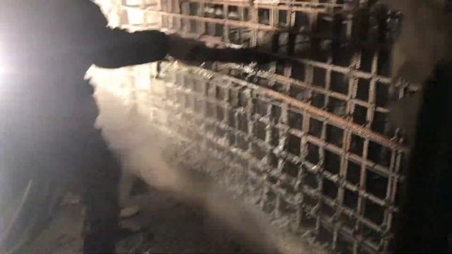 Сложнейшее бетонирование автомобильной рампы в подземном паркинге. Торкретирование. Top Down. смотреть онлайн