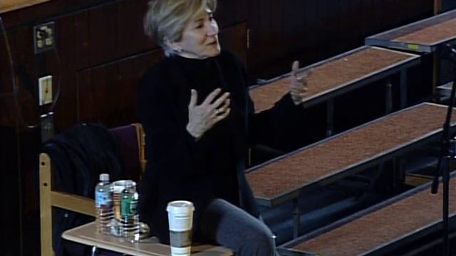 Olympia Dukakis Speaks at SHS 2007 смотреть онлайн