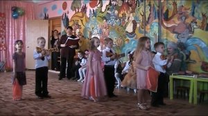 Песня - танец: "Бабушка, испеки оладушки"