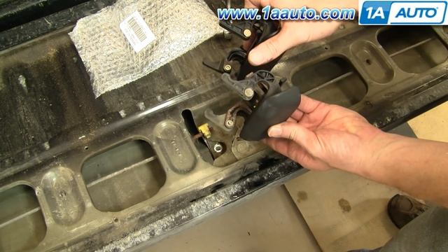 How to Replace Tailgate Handle 98-11 Ford Ranger смотреть онлайн