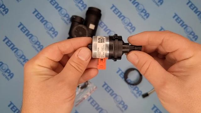 0020020015A Трехходовой клапан Vaillant atmo/turboTEC, с адаптером (0020132682) смотреть онлайн