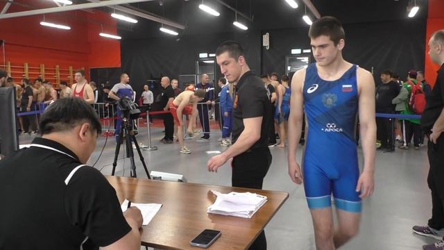 Взвешивание борцов на первенстве России 2023 в Туле.