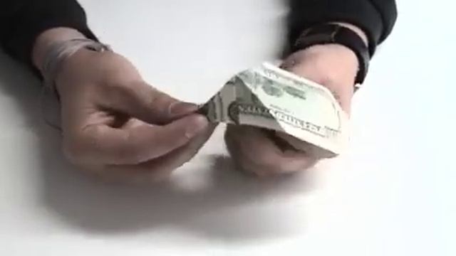 The $100 iPhone+iPod Touch Stand смотреть онлайн