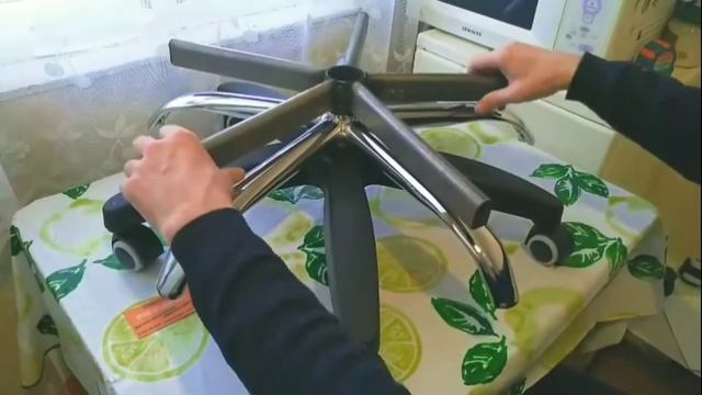 Меняем пятилучие(крестовина) и ролики на кресле смотреть онлайн
