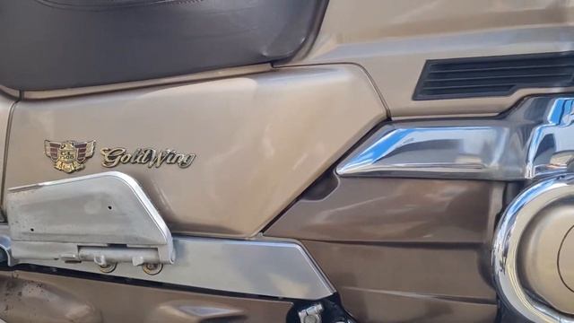 TWS honda gl1500 goldwing 1988 gold смотреть онлайн
