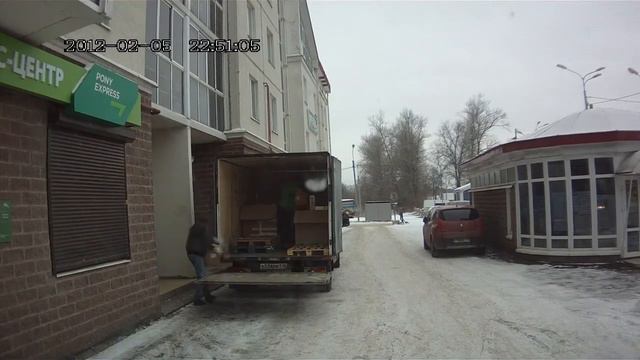 Как работают грузчики в Pony Express