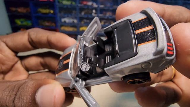 2019 Ford Mustang Convertible, Special Edition - Moving Parts - Matchbox - Unboxing. смотреть онлайн