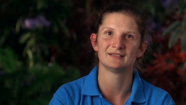 Newborn Macaque Monkey is BULLIED By Her Family! | The Secret Life of the Zoo | Nature Bites смотреть онлайн