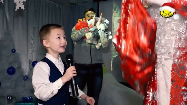 Новогодние подарки от игроков "Сарыарки" и "Темиртау" смотреть онлайн