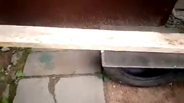 изготовление качелей из шины смотреть онлайн