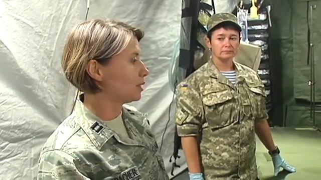 Житомир. США подарили Украине полевой госпиталь. Военные 1 смотреть онлайн