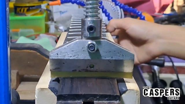 Guitar Cort X2 (Refret Hosco Japan Medium Jumbo) смотреть онлайн
