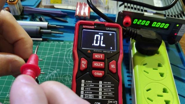 UYIGAO UA10000 6000 COUNT CATIV 600V,CATIII 1000V AUTO MULTIMETER