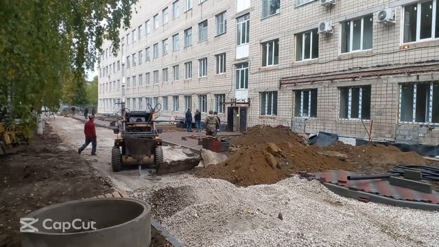 Поедем поработаем на минипогрузчике МКСМ-800. День первый смотреть онлайн