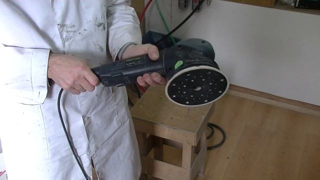 1.Полировка фар Ford Focus (задача, материалы и инструмент) смотреть онлайн