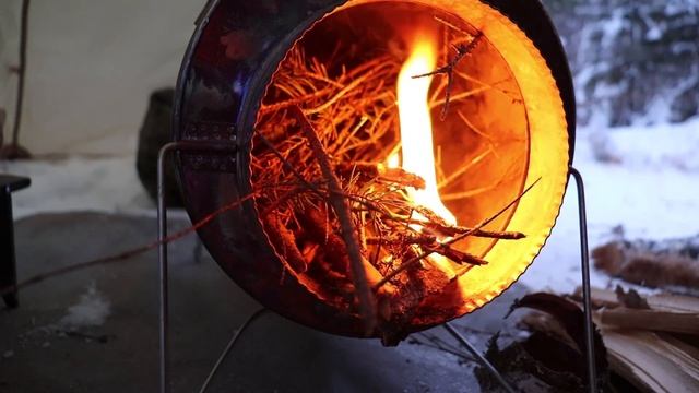 Горячая палатка для кемпинга| одиночный поход с ночевкой в морозном лесу. смотреть онлайн