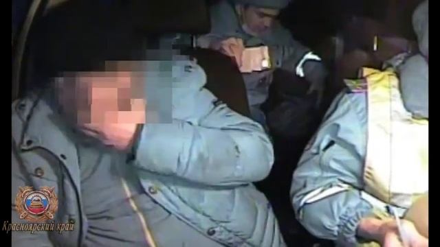 Его спасли на дороге, а он сразу нарушил правила. смотреть онлайн