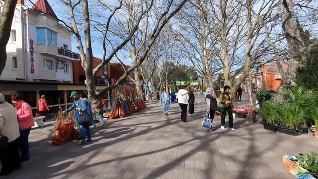 05.03.2020. КРАСОЧНАЯ ЯРМАРКА ЛАНДШАФТНОГО ДИЗАЙНА В ГЕЛЕНДЖИКЕ. МЫ СНЯЛИ КУРТКИ!? МОРСКИЕ БУДНИ смотреть онлайн