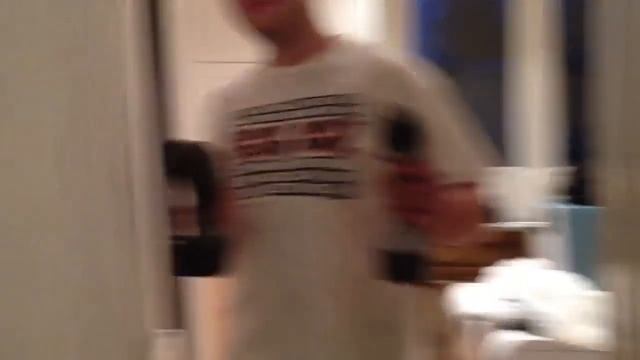 Vlog - Steve robot dancing with powertools смотреть онлайн