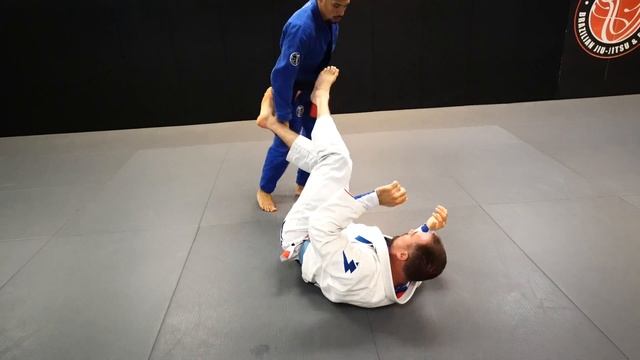 Private Class By Cobrinha ( Guard Retention & Tripod Sweeps ) Cobrinha BJJ смотреть онлайн
