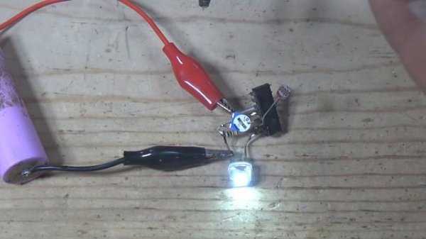 Make auto ON OFF Led light sensor using LM324 ic